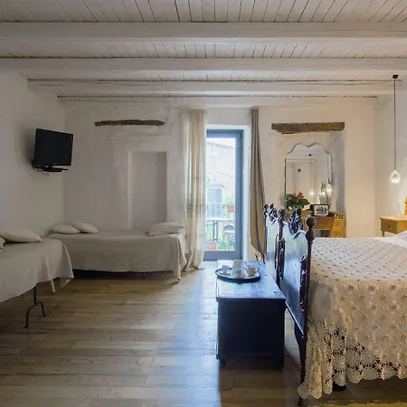 Wundergarten Dimora Dei Frati Bed & Breakfast Gratteri