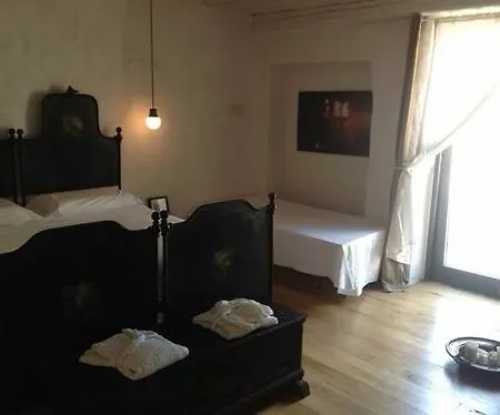 Wundergarten Dimora Dei Frati Bed & Breakfast Gratteri